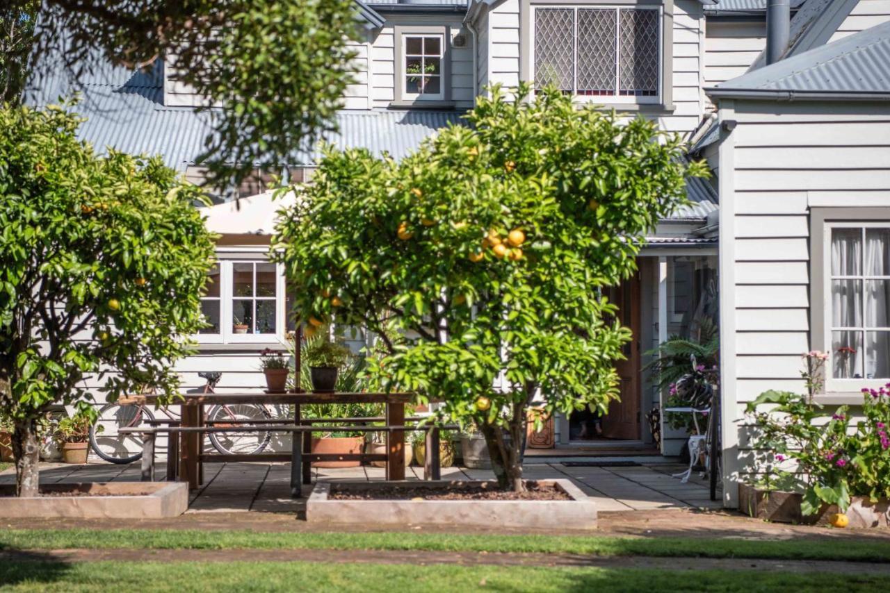 French Bay House Bed & Breakfast Akaroa Exterior photo